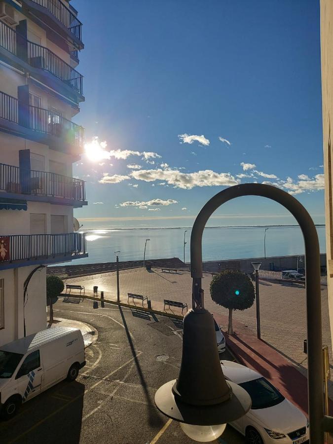 Apartamento En Primera Linea De Mar L'Ampolla Dış mekan fotoğraf